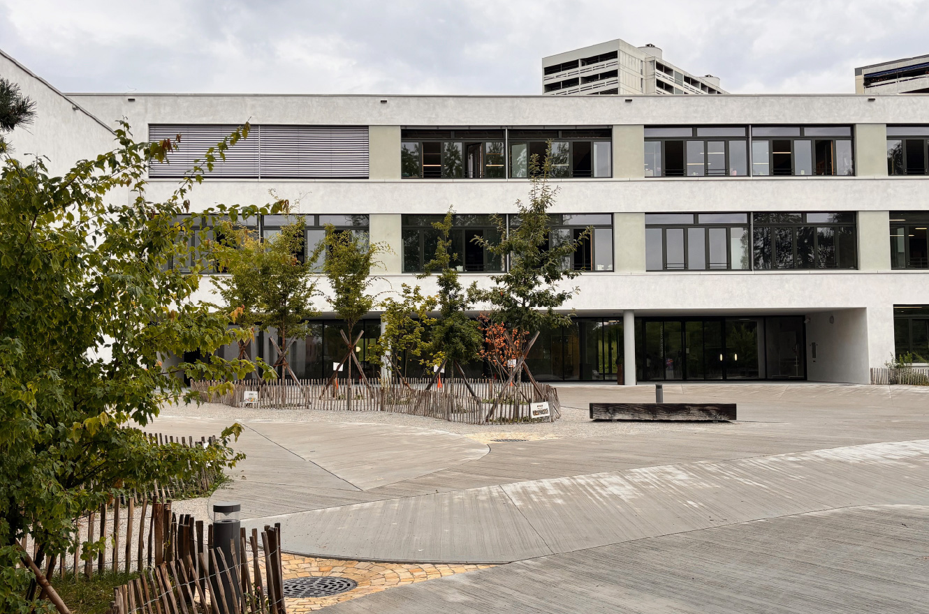 Constr. d’une école de 22 classes, 2 salles de gym